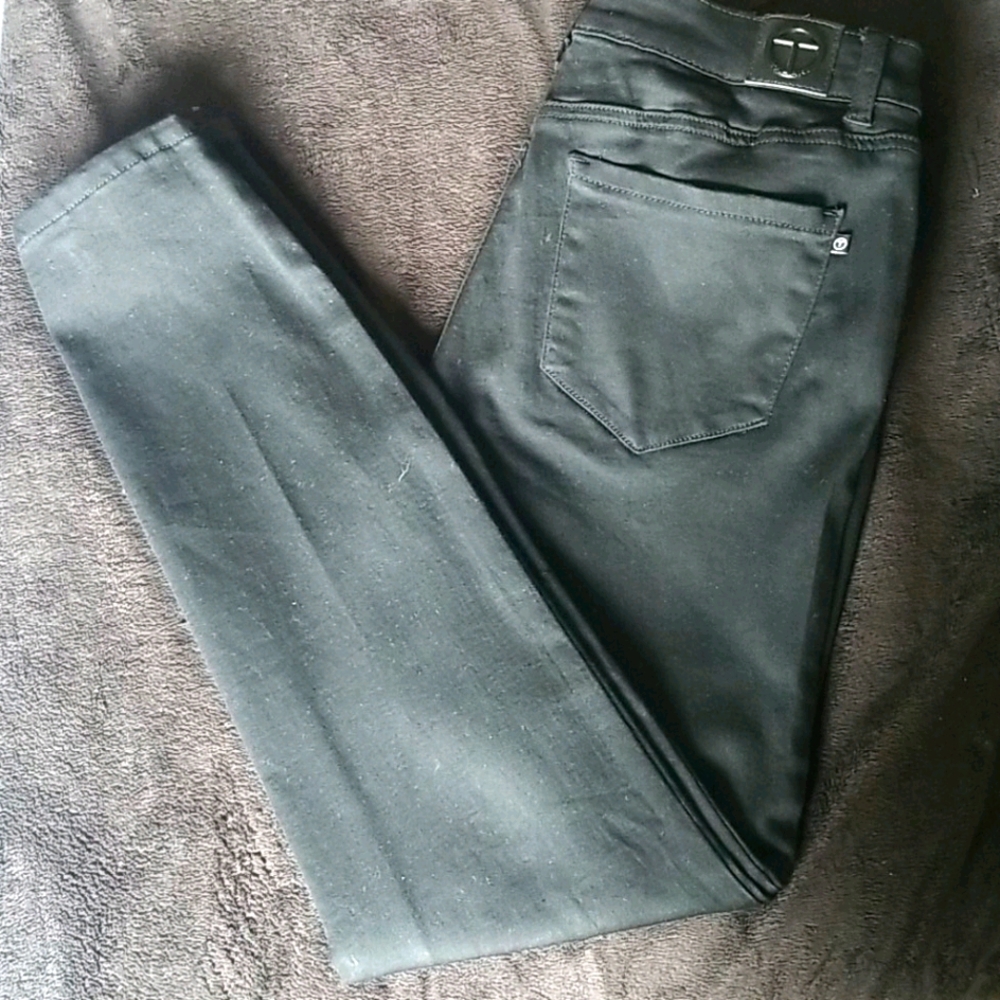 New Tahari Black Skinny Stretch Jeans.